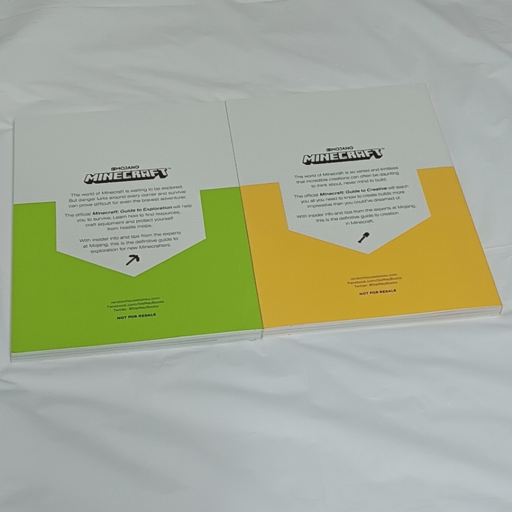 Mojang Officail Minecraft Guide Collection - Picture 4 of 11